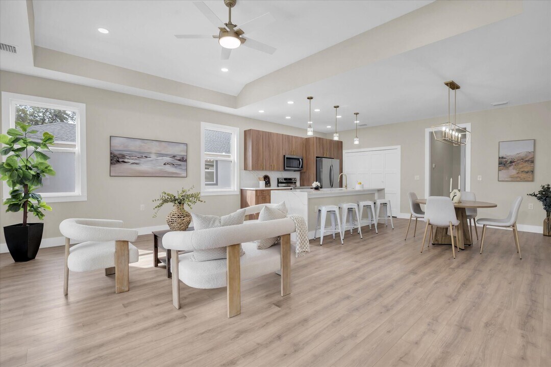 5361 71st Way N in St. Petersburg, FL - Building Photo