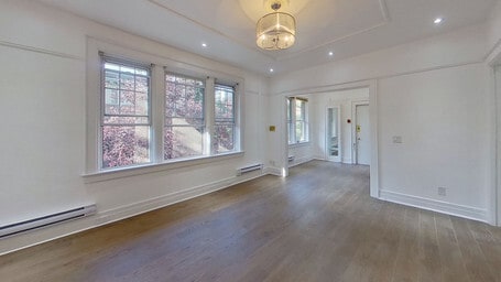 property at 135 Earl Pl