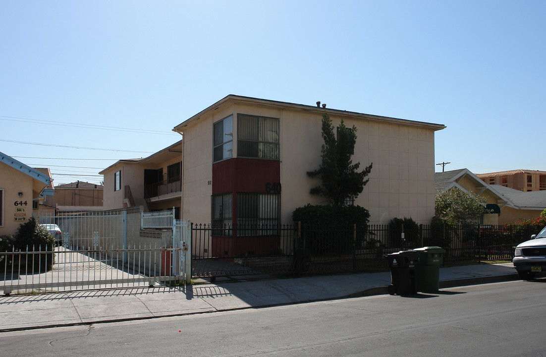 640 N Oxford Ave in Los Angeles, CA - Foto de edificio
