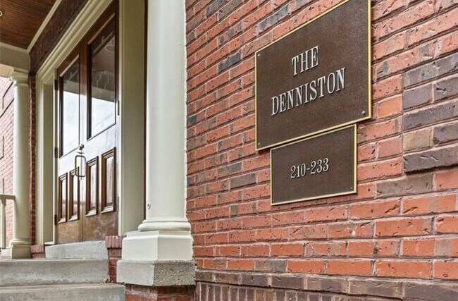 100 Denniston St, Unit 223 in Pittsburgh, PA - Foto de edificio - Building Photo