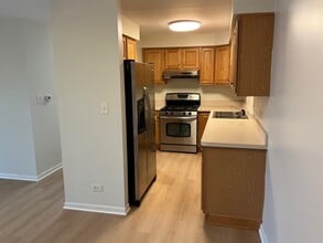 84 W Belvidere Rd in Grayslake, IL - Building Photo - Building Photo