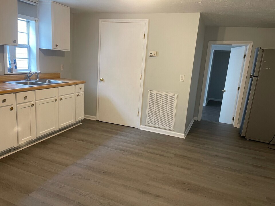 423 E Castle St in Murfreesboro, TN - Building Photo