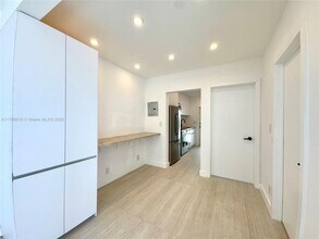 6944 Byron Ave in Miami Beach, FL - Building Photo - Building Photo