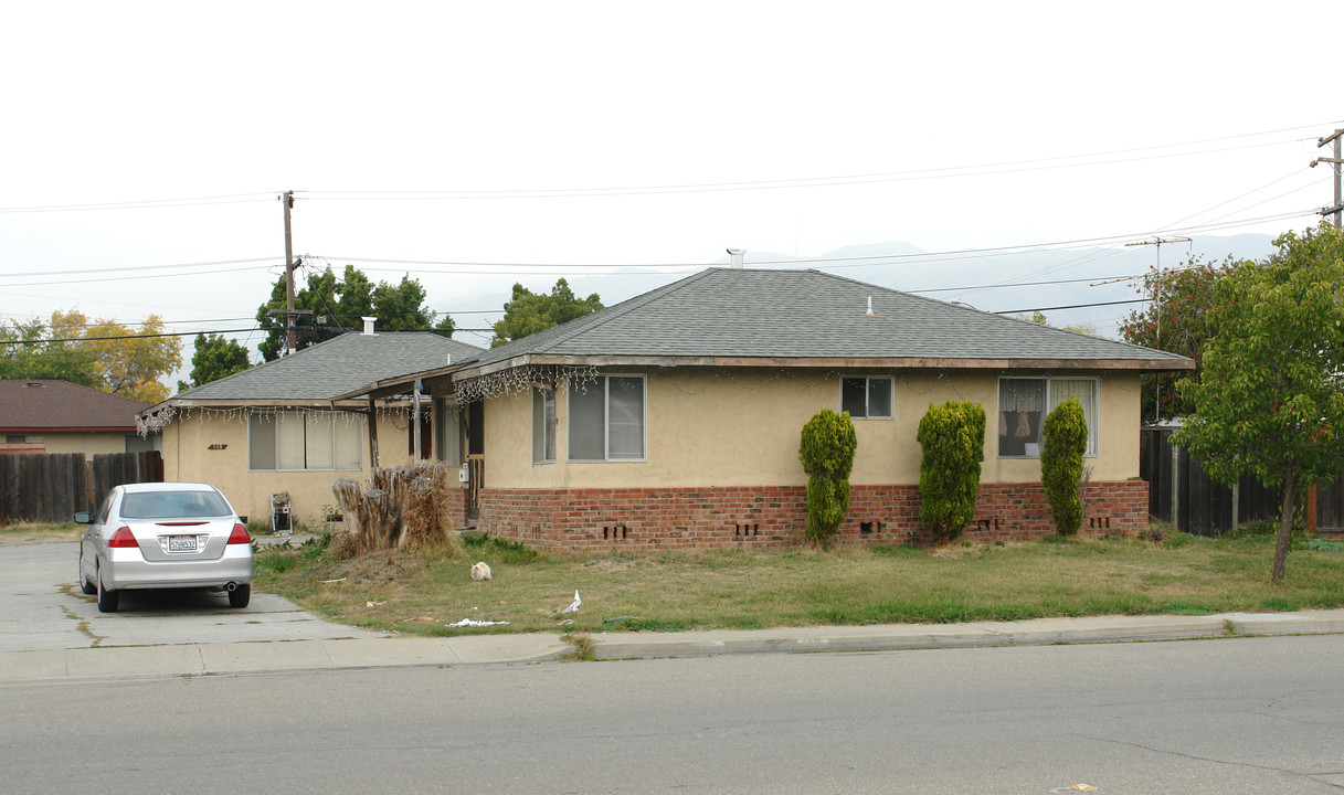 113-115 Mary Linn Dr in Milpitas, CA - Foto de edificio