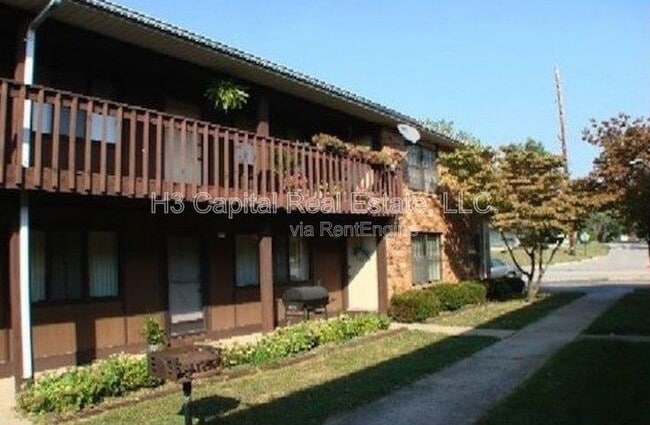 property at 2407 Frank Scott Pkwy W