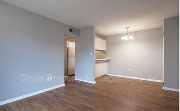 4111 Hunters Ridge Dr SW in Huntsville, AL - Building Photo - Building Photo