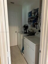 1428 Hayes St in Hollywood, FL - Building Photo - Building Photo