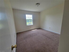 3985 NC-268 in Pilot Mountain, NC - Building Photo - Building Photo