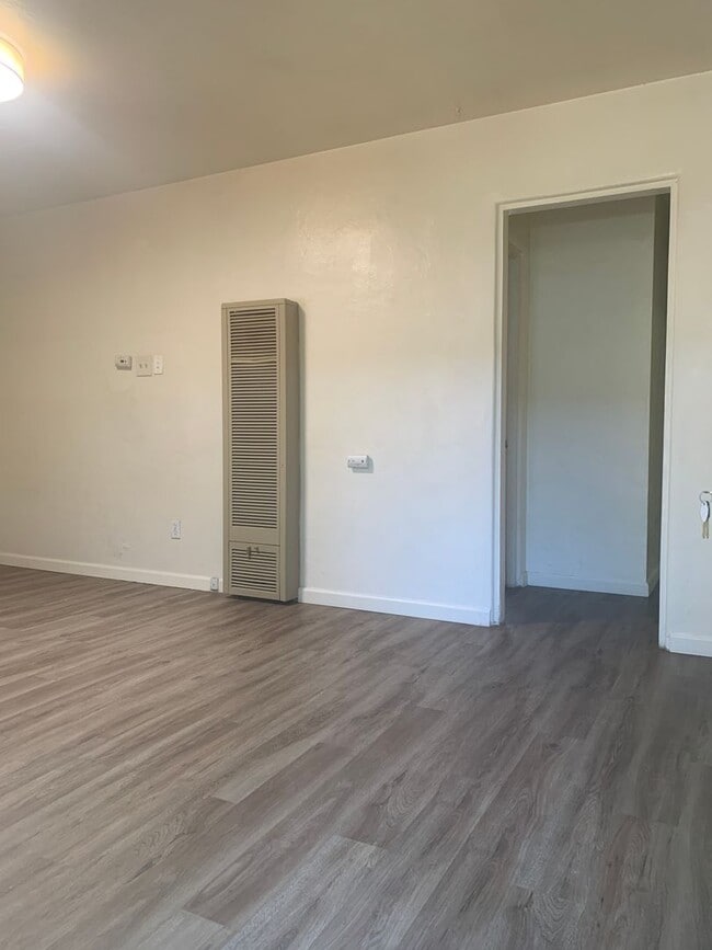 533 Valencia Dr SE in Albuquerque, NM - Building Photo - Building Photo