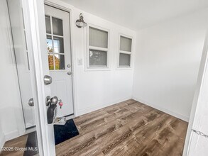 1 Morrison Ln in Latham, NY - Building Photo - Building Photo