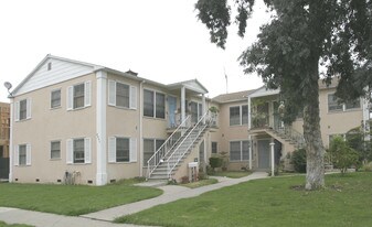 Apartment + Land in Los Angeles, CA - Building Photo