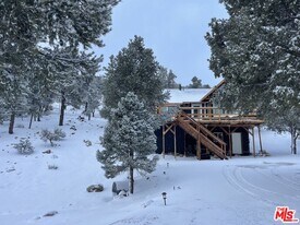 46354 Vale Dr in Big Bear, CA - Building Photo