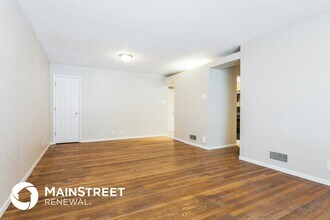 10709 Spring Garden Dr in St. Louis, MO - Building Photo - Building Photo