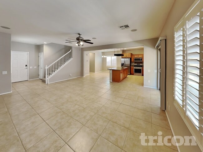 10728 Khalua Ave in Las Vegas, NV - Foto de edificio - Building Photo