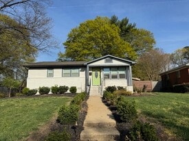 2401 Pruitt St in Charlotte, NC - Building Photo