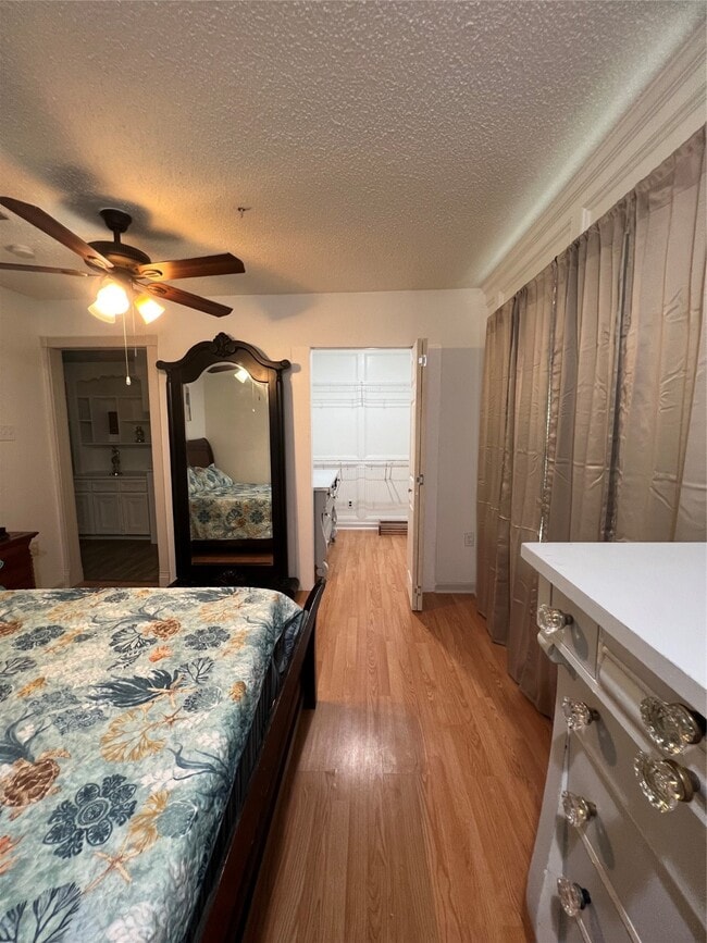 property at 8141 Glenbrook Dr