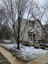 759 Cherry Creek Dr in Grayslake, IL - Building Photo