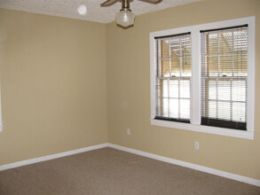 3206 33rd St in Lubbock, TX - Building Photo - Building Photo