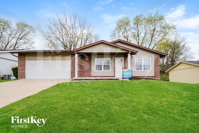 1510 Shadow Ln in St. Charles, MO - Building Photo - Building Photo