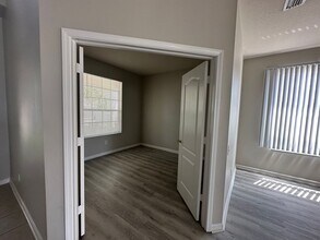 11469 Misty Isle Ln in Riverview, FL - Building Photo - Building Photo