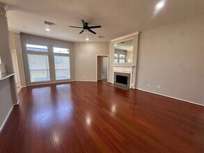 3406 Mcmahon Way in Missouri City, TX - Foto de edificio - Building Photo