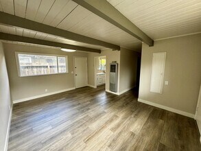 2537 Alma St in Palo Alto, CA - Building Photo - Building Photo