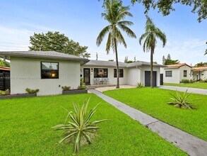 1940 Funston St in Hollywood, FL - Building Photo - Building Photo