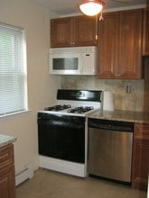 2467 NJ-10, Unit 22-4B in Morris Plains, NJ - Foto de edificio - Building Photo