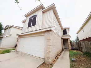 17539 Rock Port Rd in Laredo, TX - Building Photo - Building Photo