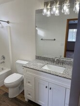 2442 Highlandview Dr in East Wenatchee, WA - Building Photo - Building Photo