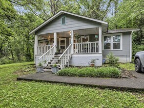 2106 Tunnel Blvd in Chattanooga, TN - Building Photo - Building Photo