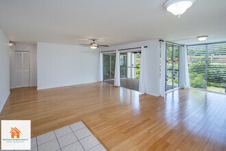 420 Haleloa Pl in Honolulu, HI - Building Photo - Building Photo