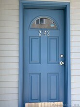 2142 Fairfield Beach Rd in Fairfield, CT - Foto de edificio - Building Photo