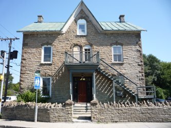 315 Bridge St in Carleton Place, ON - Building Photo