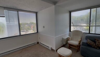 320 Lafayette St, Unit 3-504 in Salem, MA - Building Photo - Building Photo