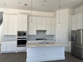 1413 Kneehigh Ln in Georgetown, TX - Foto de edificio - Building Photo