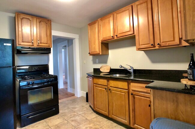4069 Washington St, Unit 1