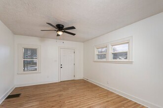 1806 Kent St in Columbus, OH - Building Photo - Building Photo