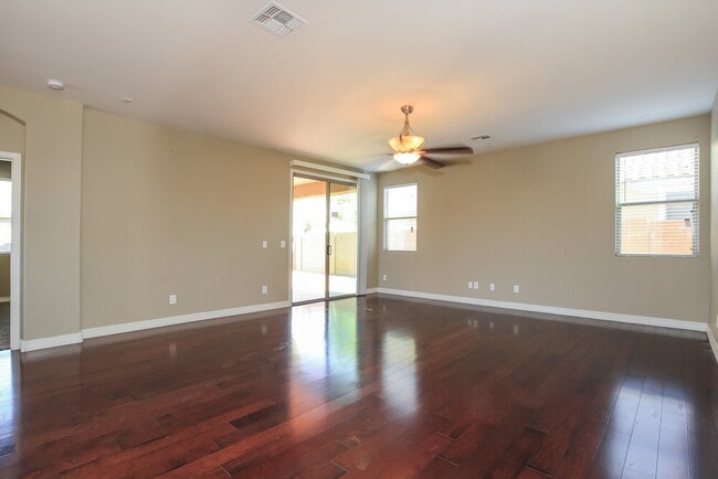 2534 W Beverly Rd. in Phoenix, AZ - Foto de edificio - Building Photo