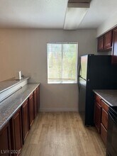 5300 Indian River Dr in Las Vegas, NV - Building Photo - Building Photo