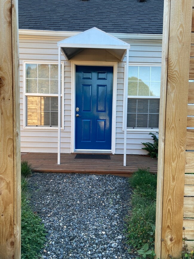 property at 2485 E Nob Hill St SE