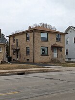 7936 W Becher St, Unit Upper in West Allis, WI - Building Photo