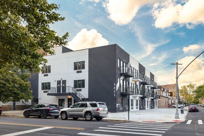 3421 Snyder Ave in Brooklyn, NY - Foto de edificio - Building Photo