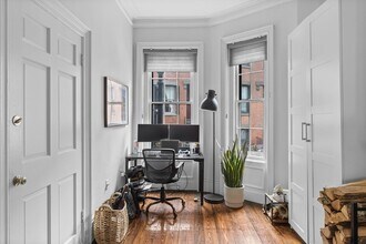 4 Cazenove St in Boston, MA - Building Photo - Building Photo