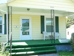 905 Gilbert St in Radford, VA - Building Photo - Building Photo