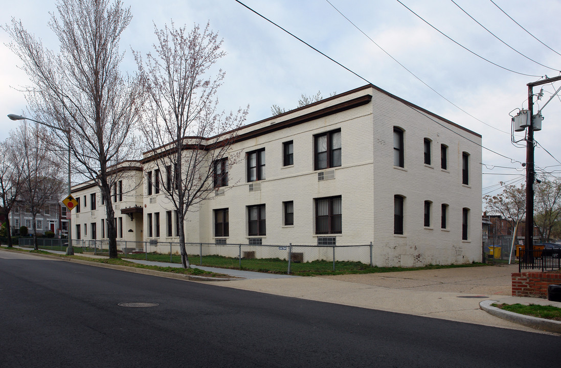 7 18th St NE in Washington, DC - Building Photo