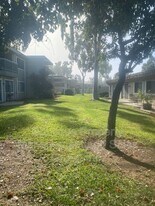 23331 Caminito Telmo in Laguna Hills, CA - Building Photo