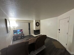 3550 Bay Sands Dr, Unit 3005 in Laughlin, NV - Foto de edificio - Building Photo