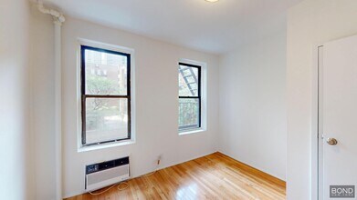 429 E 73rd St in New York, NY - Building Photo - Building Photo