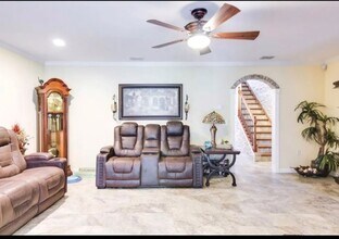 3765 Woodbury Hill Loop in Lakeland, FL - Foto de edificio - Building Photo